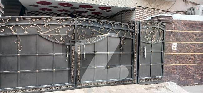 مسلم کالونی سمن آباد,لاہور میں 3 کمروں کا 12 مرلہ بالائی پورشن 75.0 ہزار میں کرایہ پر دستیاب ہے۔