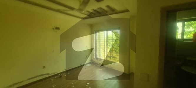 Highly-Coveted Good Location 4 Marla T Flat Is Available In DC Colony For Rent Highly-Coveted Good Location 4 Marla T Flat Is Available In DC Colony For Rent