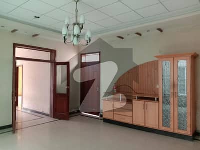 13 Marla Upper Portion For Rent Hot Location