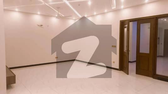 Budget Beauty! Modern 1-Kanal Upper Portion (Lower Locked) With Lavish 4-Bedrooms, Stylish Kitchen, Drawing &Amp; Dining Peaceful Living In DHA Phase 2