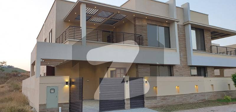 Fully Furnished Villa For Rent in Bahria Town Karachi Fully Furnished Villa For Rent in Bahria Town Karachi