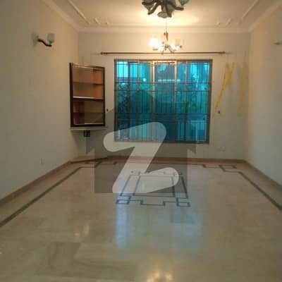 3 BED GROUND PORTION FOR RENT I-8/2