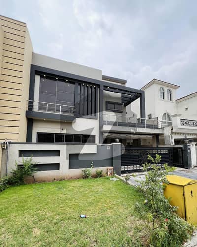 10 Marla Brand New Condition Dead End House For Rent