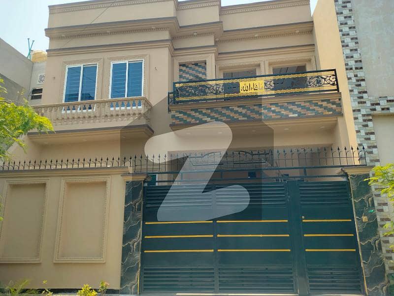 نیو شالیمار کالونی ملتان میں 4 کمروں کا 5 مرلہ مکان 1.35 کروڑ میں برائے فروخت۔