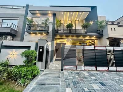 DREAM HOME 10 MARLA FOR SALE