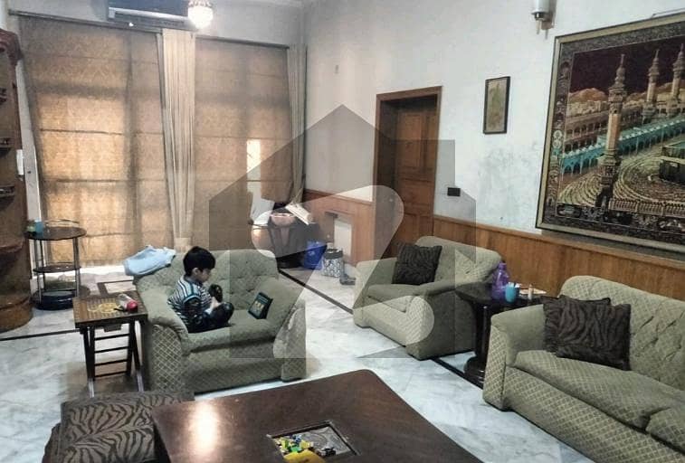 Buy A 24 Marla House For sale In Gulberg Buy A 24 Marla House For sale In Gulberg