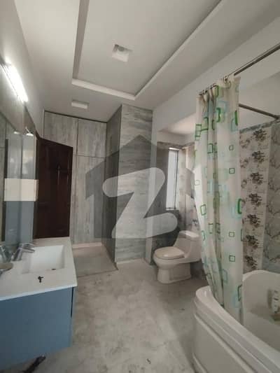 1 kanal lower portion for rent