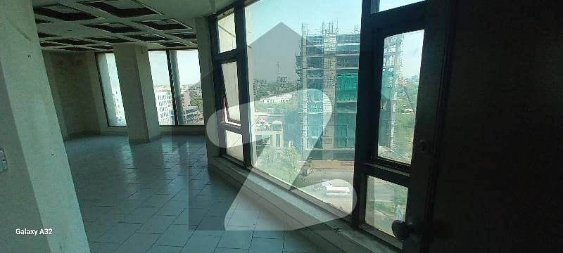 OFFICE FOR SALE IN GULBERG III OFFICE FOR SALE IN GULBERG III