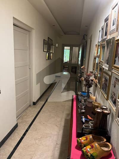 Hot Deal! 34 Marla House in Gulberg 3, J Block at a Great Price