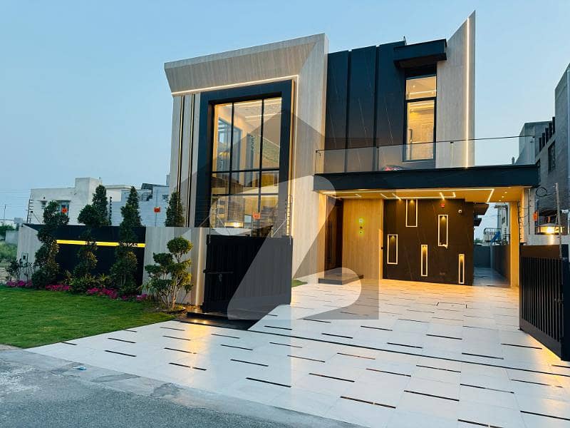 ONE KANAL BRAND NEW MAZHAR MUNER MODERN DESIGN HOUSE FOR SALE