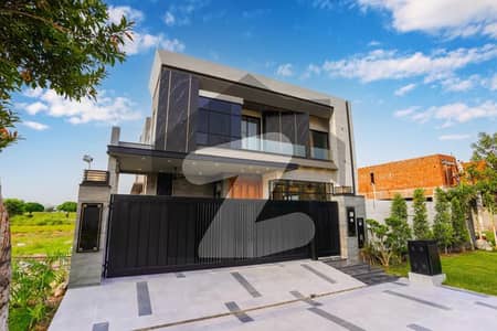 Near to Commercial Hub 10 Marla Ultra Modern Design Bungalow for Sale