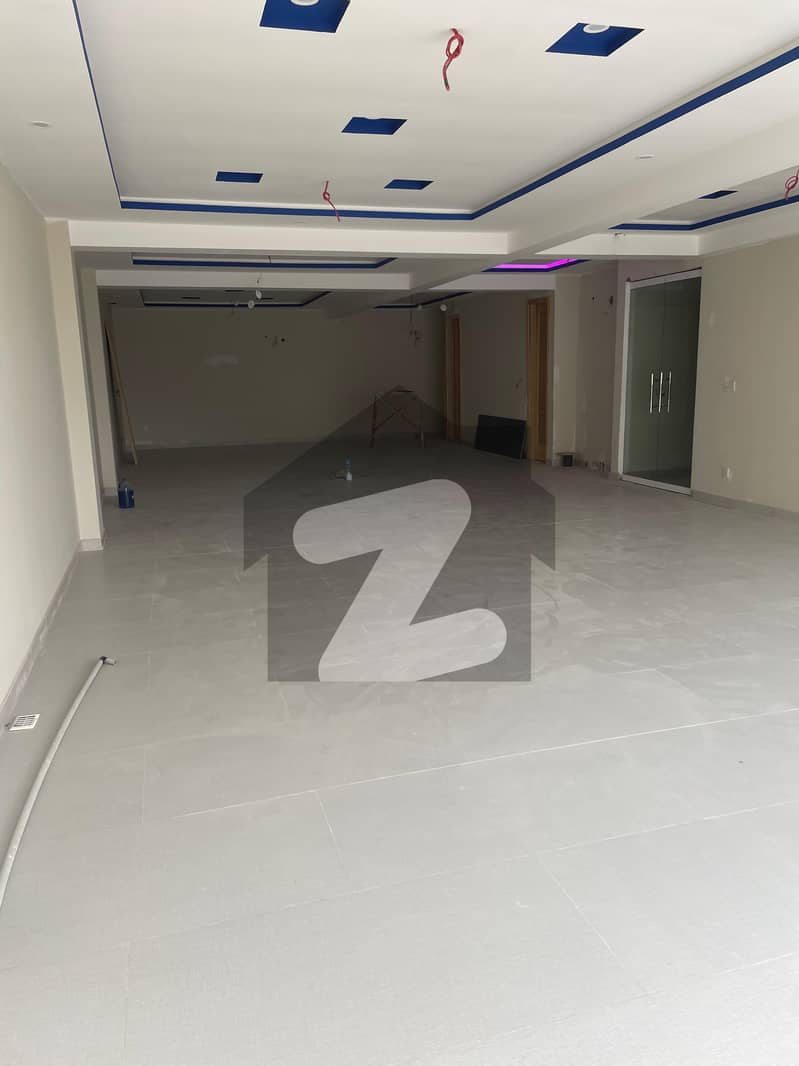 Plaza for rent Plaza for rent