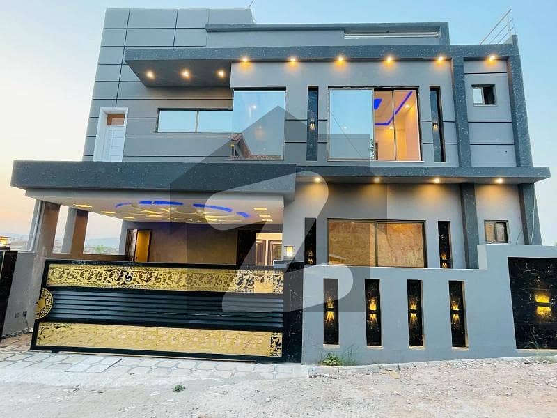 ملوت اسلام آباد میں 5 کمروں کا 1 کنال مکان 5.9 کروڑ میں برائے فروخت۔