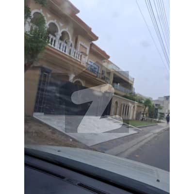 1 Kanal Brand New House For Sale