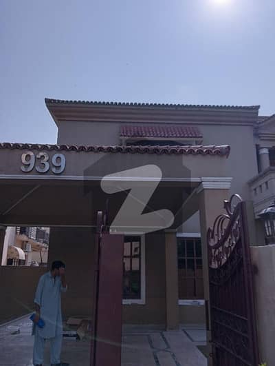 1 Kanal Unfinished House