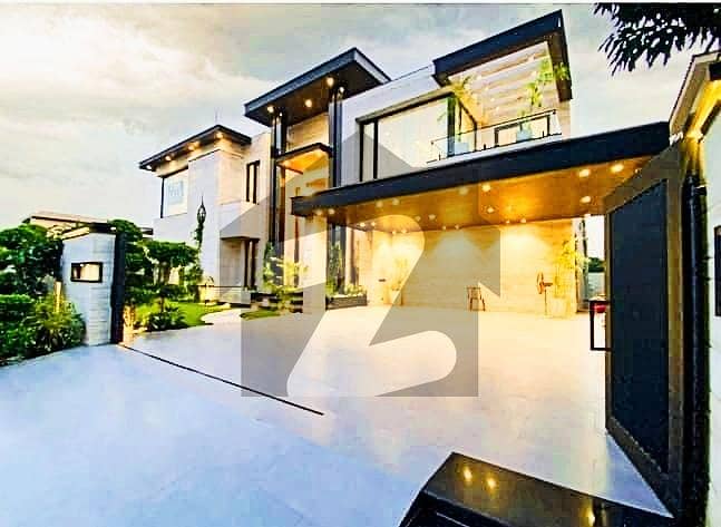 IDEL LOCATION FOR INVESTMENT 1 KANAL HOUSE AVAILABLE FOR SALE IN DHA PHASE 5 LAHORE. IDEL LOCATION FOR INVESTMENT 1 KANAL HOUSE AVAILABLE FOR SALE IN DHA PHASE 5 LAHORE.