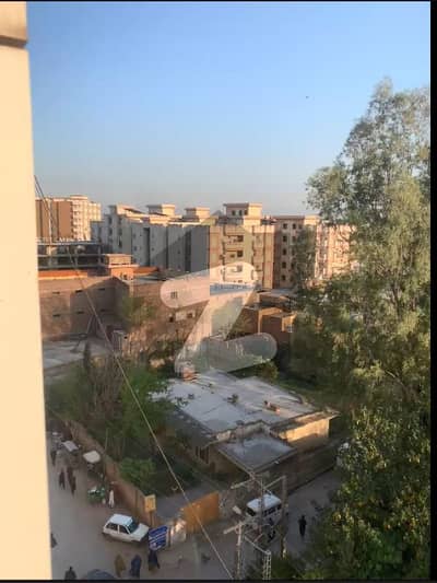 یونیورسٹی