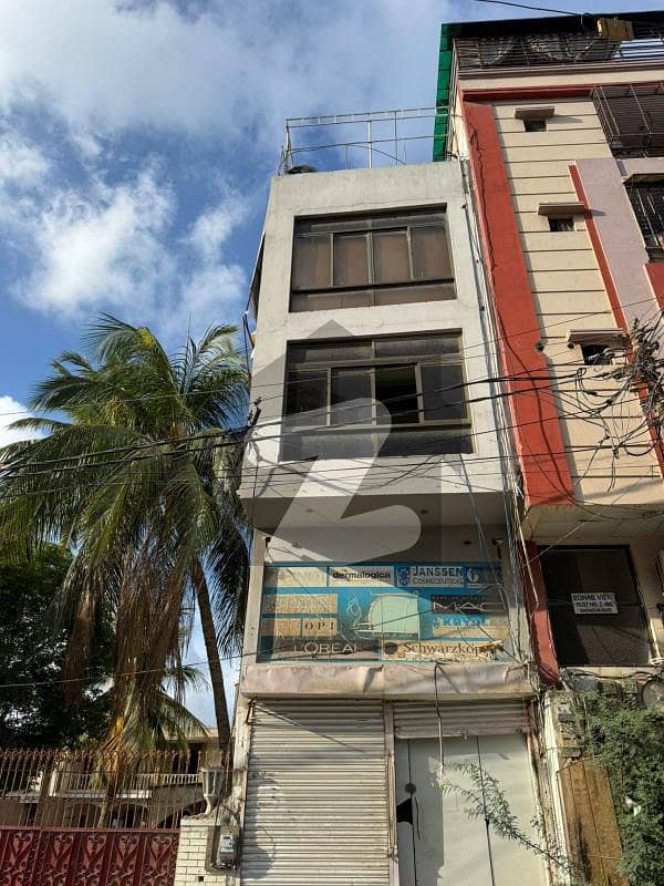 60 Yards commercial BUILDING FOR SALE 60 Yards commercial BUILDING FOR SALE