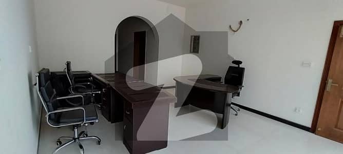8 Marla same furnished floor near banker avenue
