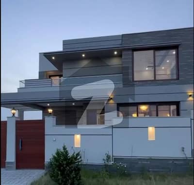 BAHRIA GOLF CITY 500 SQ. YDS MOST LUXURY VILLA FULLY FURNISHED WITH SOLAR INSTALLED FOR SALE