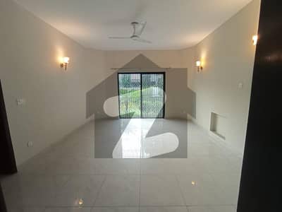 1 KANAL NEW SINGLE STORY WITH BASEMENT HOUSE FOR RENT IN DHA PHASE 1