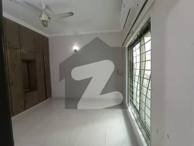 10 Marla Lower Portion [ Upper Lock ] Available For Rent In DHA Phase 1