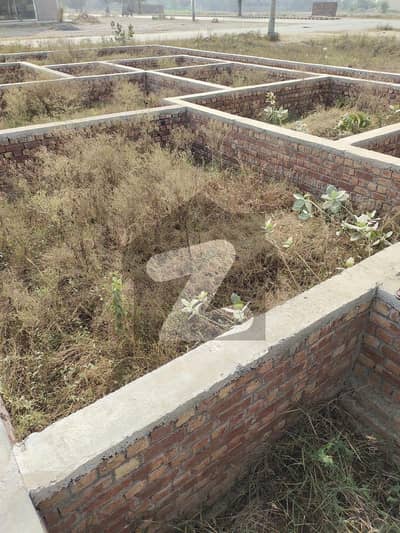 10 marla plot available for sale khayaban e amin p block