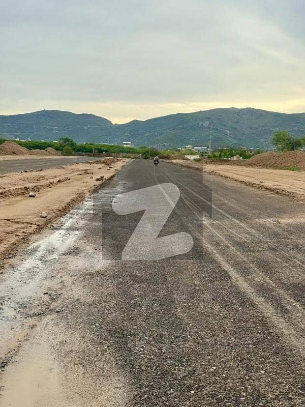 40X80 WITH POSSESSION MARGALLA FACING PLOT FOR SALE E-12/1 40X80 WITH POSSESSION MARGALLA FACING PLOT FOR SALE E-12/1