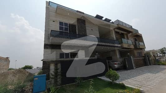 گلبرگ ریزیڈنشیا - بلاک او گلبرگ ریزیڈنشیا,گلبرگ,اسلام آباد میں 6 کمروں کا 10 مرلہ مکان 5.87 کروڑ میں برائے فروخت۔