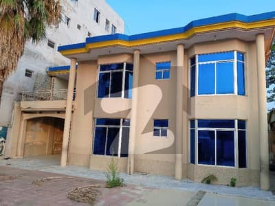 ہائی کورٹ روڈ راولپنڈی میں 1 کنال عمارت 3.75 لاکھ میں کرایہ پر دستیاب ہے۔