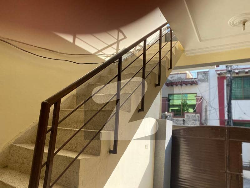 سوان گارڈن اسلام آباد میں 4 کمروں کا 5 مرلہ مکان 1.95 کروڑ میں برائے فروخت۔ سوان گارڈن اسلام آباد میں 4 کمروں کا 5 مرلہ مکان 1.95 کروڑ میں برائے فروخت۔