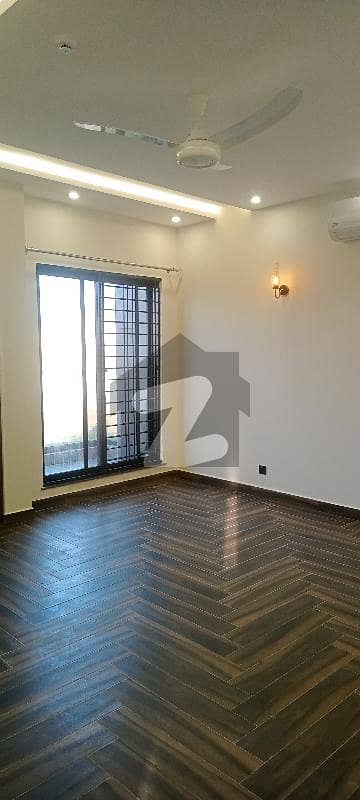 1 Kanal Upper Portion is Available For Rent in Model Town