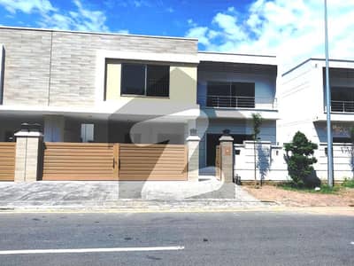 15 Marla 5 Bed Brand New Brig House Reasonable Price from Market
