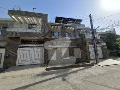 مِڈ لینڈ ایوینیو ملتان میں 5 کمروں کا 11 مرلہ مکان 3.0 کروڑ میں برائے فروخت۔