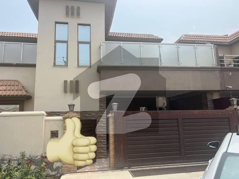 I0 Marla Beautiful House For Sale I0 Marla Beautiful House For Sale