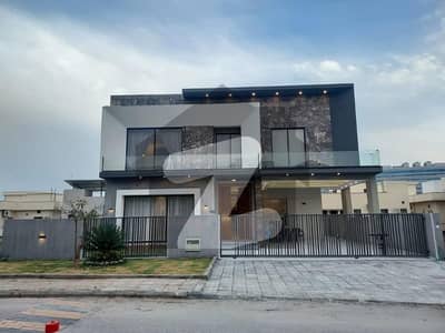 ڈی ایچ اے ڈیفینس فیز 2 ڈی ایچ اے ڈیفینس,اسلام آباد میں 6 کمروں کا 1 کنال مکان 2.7 لاکھ میں کرایہ پر دستیاب ہے۔