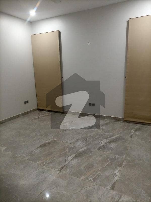 LIKE BRAND NEW PORTION PHASE-8 LIKE BRAND NEW PORTION PHASE-8