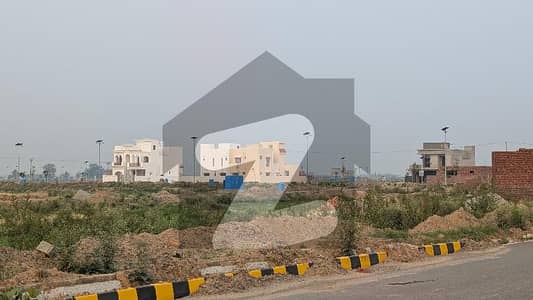 ڈی ایچ اے سیکٹر سی ڈی ایچ اے ڈیفینس,گوجرانوالہ میں 5 مرلہ رہائشی پلاٹ 45.0 لاکھ میں برائے فروخت۔ ڈی ایچ اے سیکٹر سی ڈی ایچ اے ڈیفینس,گوجرانوالہ میں 5 مرلہ رہائشی پلاٹ 45.0 لاکھ میں برائے فروخت۔