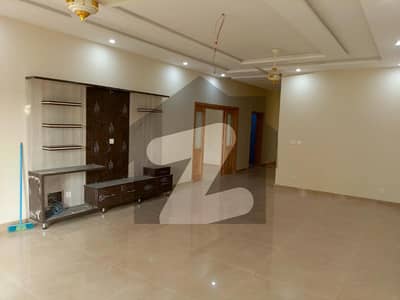 1 Kanal Beautiful Double Story House Available For Rent