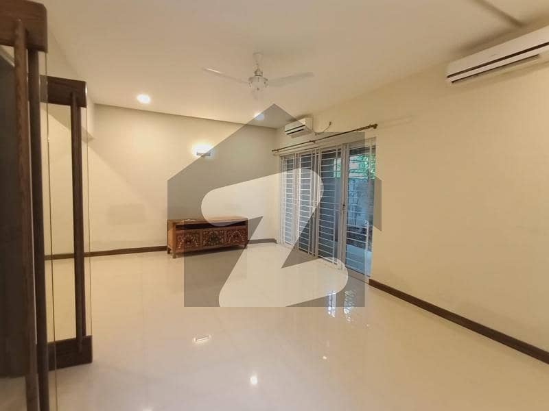 Lavish 8 Bedroom With Garden House For Rent F-10, Islamabad Lavish 8 Bedroom With Garden House For Rent F-10, Islamabad