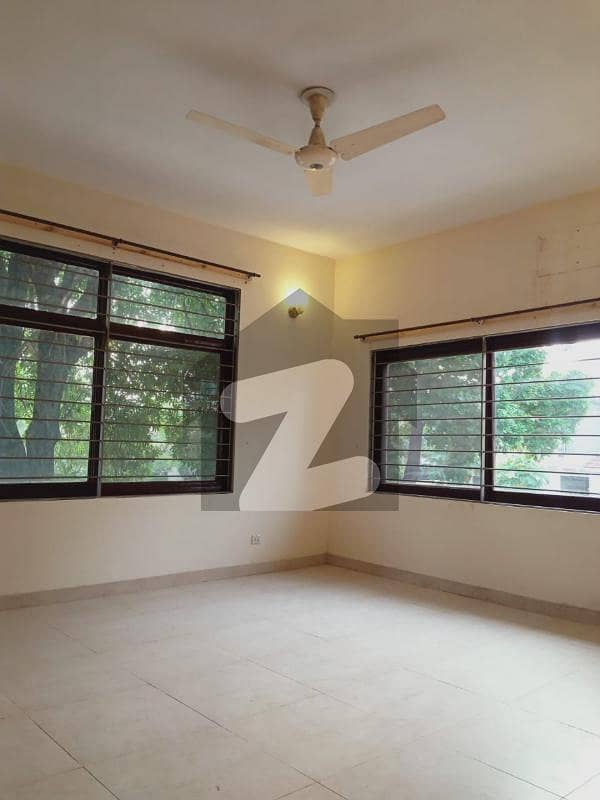FULLY HOUSE FOR RENT IN F 10 PEACE FULL LOCATION FULLY HOUSE FOR RENT IN F 10 PEACE FULL LOCATION