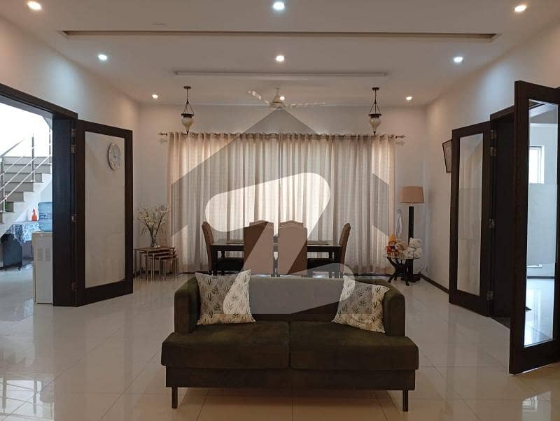 1 Kanal House Available For Rent 1 Kanal House Available For Rent