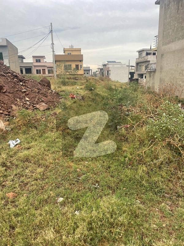 25x60 Lavel ideal Location plot 120 series i-11/2. 25x60 Lavel ideal Location plot 120 series i-11/2.
