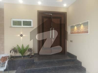 1 KANAL LUXURY HOUSE AVAILABLE FOR SALE