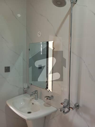 10 MARLA LOWER PORTION AVAILABLE FOR RENT