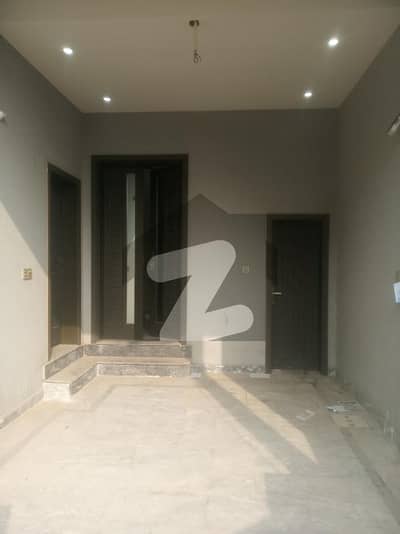 5 MARLA HOUSE AVAILABLE FOR RENT