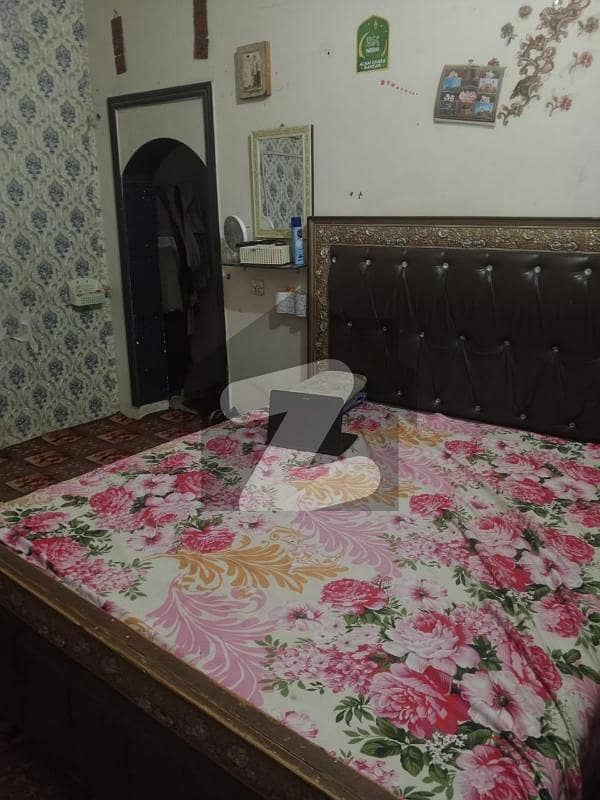 ستیانہ روڈ فیصل آباد میں 2 مرلہ مکان 43.0 لاکھ میں برائے فروخت۔ ستیانہ روڈ فیصل آباد میں 2 مرلہ مکان 43.0 لاکھ میں برائے فروخت۔