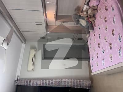 جی ۔ 8/2 جی ۔ 8,اسلام آباد میں 4 کمروں کا 5 مرلہ مکان 5.5 کروڑ میں برائے فروخت۔