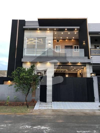 5 Marla Brand New House For Sale Direct Meeting With Owner In Parkview City Lahore
