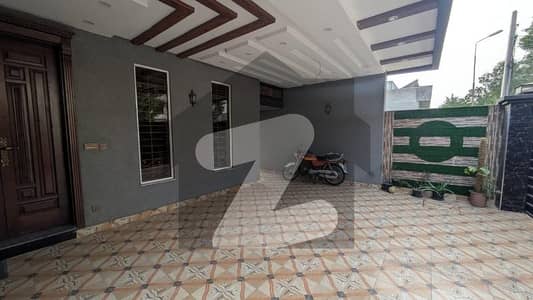 9.5 Marla Double Storey House Available In Nashman Iqbal Phase 2